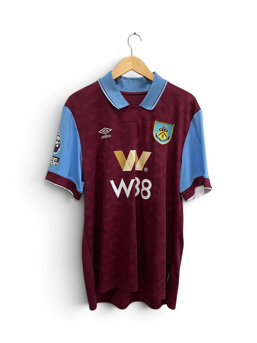 antinatche's tweet photo. #jersey4sale #jerseyforsale
1. Burnley size xl #berge 800k
2. Sevilla size M #gameiro 650k
3. Virtus entela pi size L #jadid 480k
4. Paraguay size M #santacruz 780k
WA +62 858‑6133‑0922
All negotiable https://t.co/lqToE1GyDK