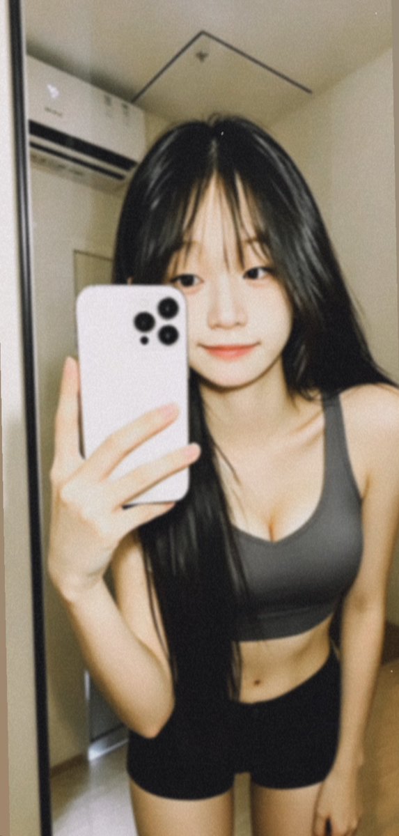 wschloe_08's tweet photo. 乱拍🌝 https://t.co/bujwPqYyfZ