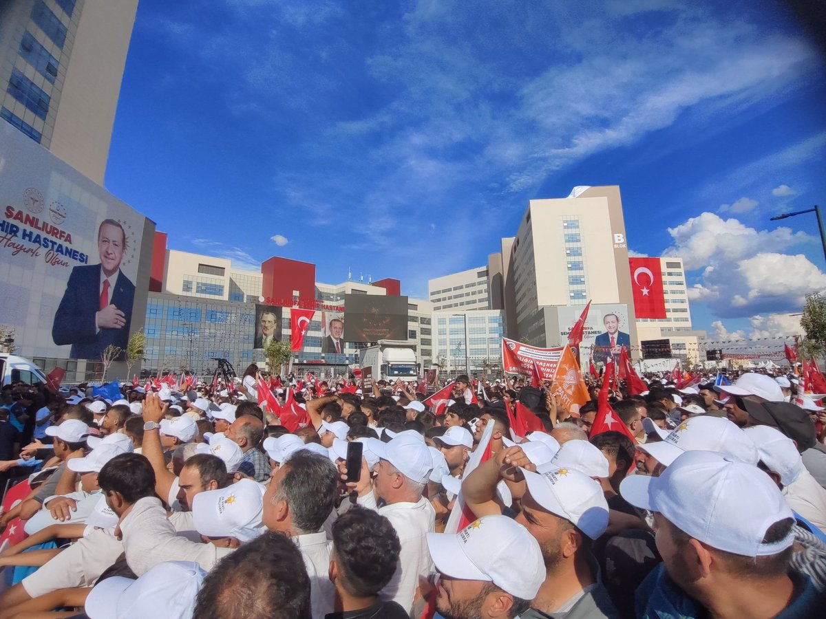 milhamigunbegi's tweet photo. İşte Reis Sevdası 
İşte Şanlıurfam....

📍Şehir Hastanesi https://t.co/nKE4SD5foc
