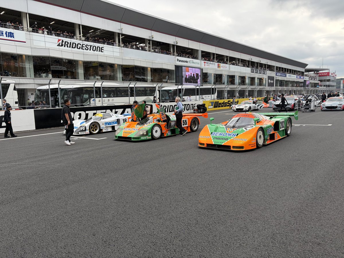 WillForWin2's tweet photo. 18号車を拝見しましたが、保存状態が素晴らしく、細かいと所まで当時のままと言っても差し支えないレベル。
エンジンもかかる所まで進んでいるらしいので来年は３台並んで走る姿を見たいですね。
#787B
#マツダファンフェスタ https://t.co/FutKp6II0R
