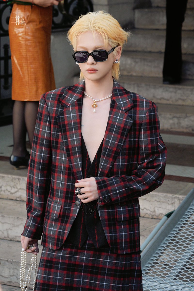 zhouzhennanvin's tweet photo. 100326: Fansite photo.

Zhou Zhennan x Vivienne Westwood in Paris Fashion week.

#ZhouZhennan
#VivienneWestwood https://t.co/JWtlztSJs1