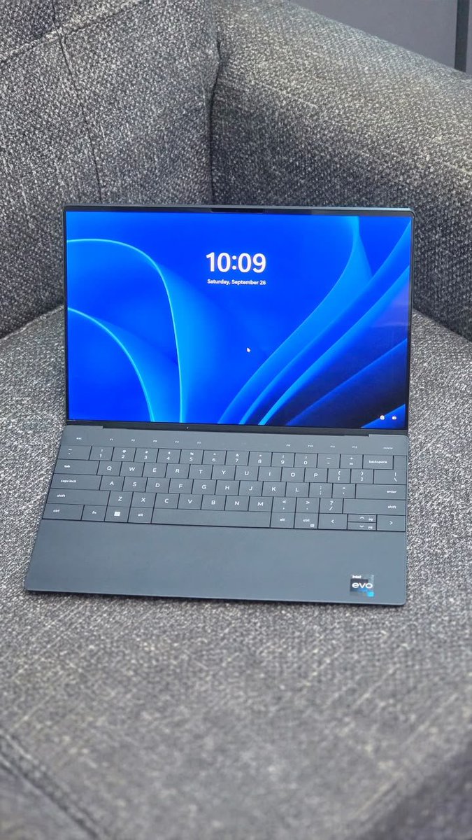 heismuzoo's tweet photo. Dell xps 9320 
i7 12th gen
16 512
 touchscreen 
Touchbar

3.8m ugx
0743906186 call 📞  or WhatsApp https://t.co/vNWkTcuwa0