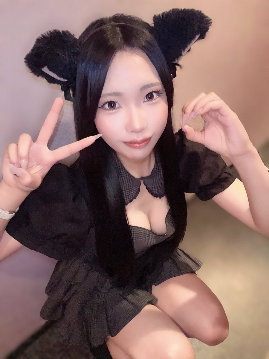 NANA__1904's tweet photo. やっと20歳👼🏻❤️ https://t.co/JpOcX30dzM