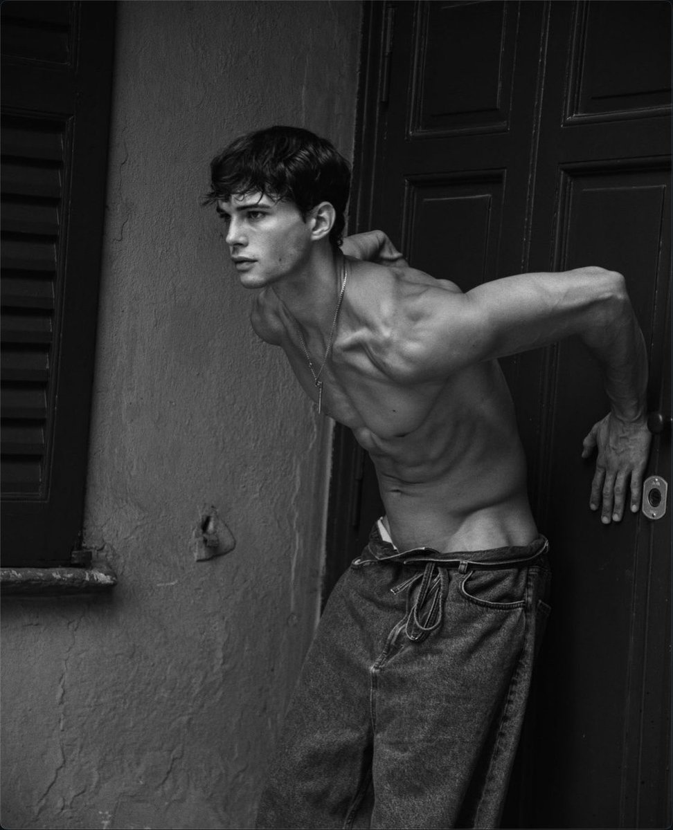 Retra_tos's tweet photo. ▫️📸#JacobJokerest
▫️©️Frederic Monceau https://t.co/rxqMOrOVgo