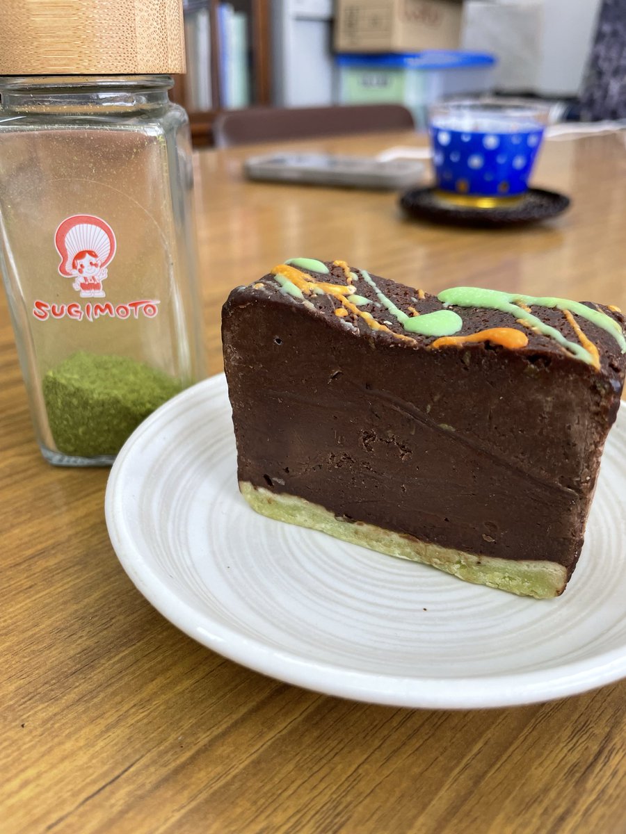 scemizuno's tweet photo. 甘いものにもよく合います。ガトーショコラにもクルミッ子にも。 https://t.co/mhuQ6wcjO8