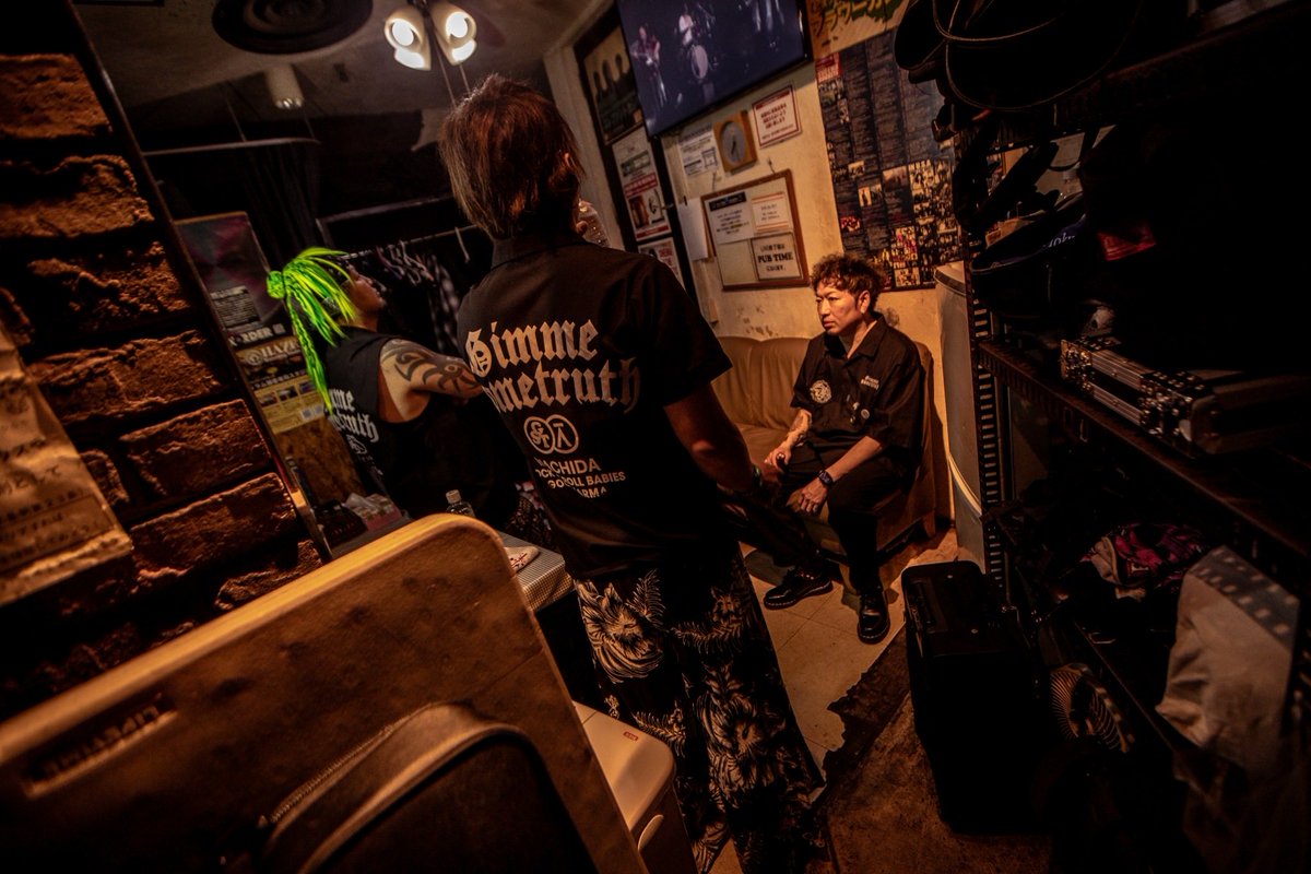 gstofficial4's tweet photo. 𝑮𝒊𝒎𝒎𝒆 𝑺𝒐𝒎𝒆 𝑻𝒓𝒖𝒕𝒉 

20260930 @ 下北沢CLUB Que ②

pic by sentaro @babys_inc

next…10/19(月)ネオ東狂•池袋手刀 https://t.co/xDu2OapmiF