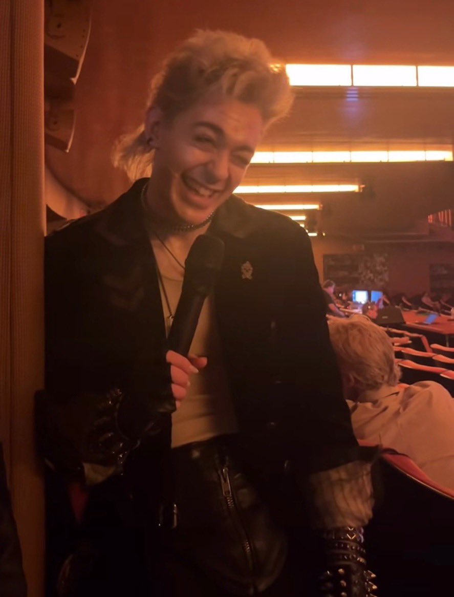 dramacatonline's tweet photo. Lost boys fans - 

I’m looking to work on a few fan projects. Would yall be interested 👀? https://t.co/C8qhq4cGLl