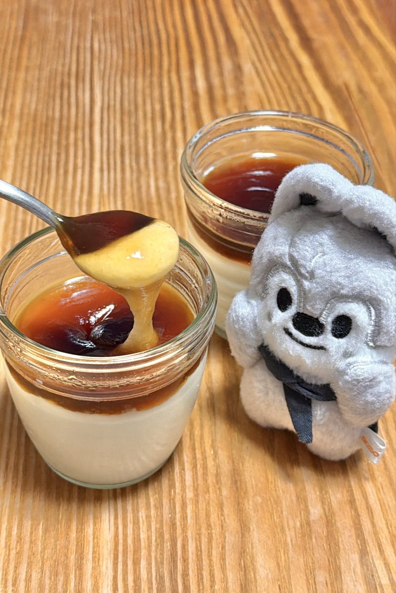 Summy_sun14's tweet photo. みたらしプリンを作りました✌︎('ω'✌︎ )
団子入ってない代わりにプリン部分が白玉風になってます✌︎('ω'✌︎ )
#스테이의_영원한_자부심_방찬
#BangChanEmpireOfTalent
#HappyBangChanDay https://t.co/Xn67j1riEt