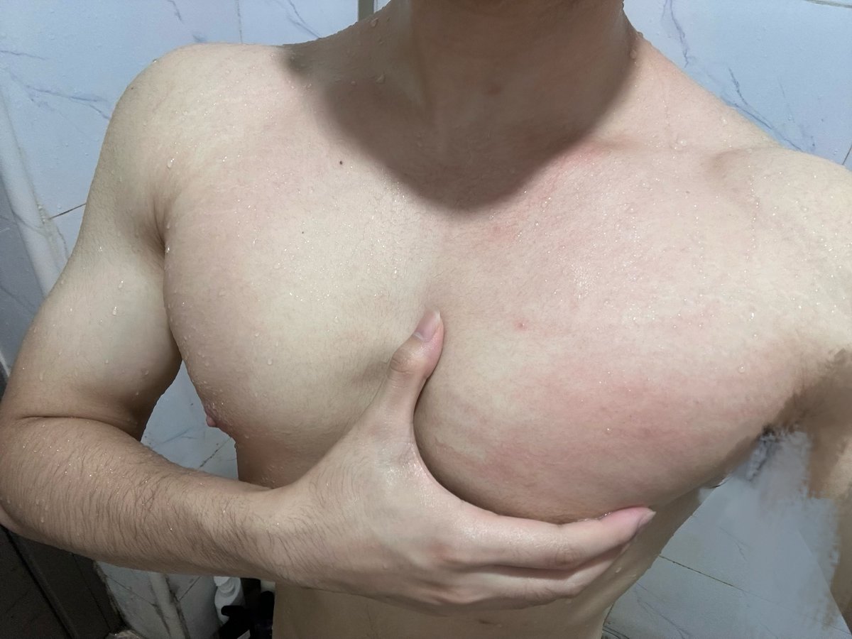Asuka_0214__'s tweet photo. 有没有人懂大扔男的 #贺州 #柳州 #男大 #S https://t.co/jxhCKRCFCC