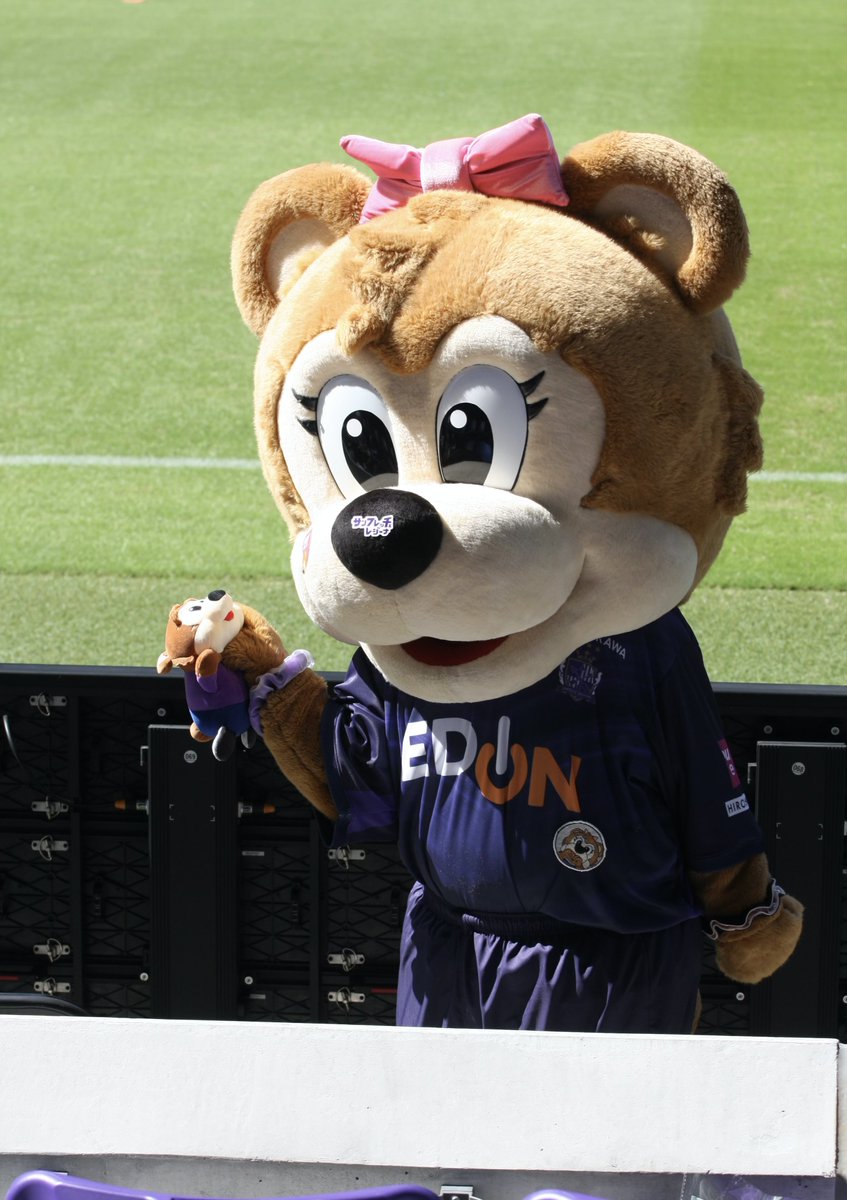 spz_9cats's tweet photo. サンチェさんの扱いが丁寧なフレッチェさん
ゴキゲンにキレキレダンシングしてました
 #フレッチェ https://t.co/kp4LeMkHL3