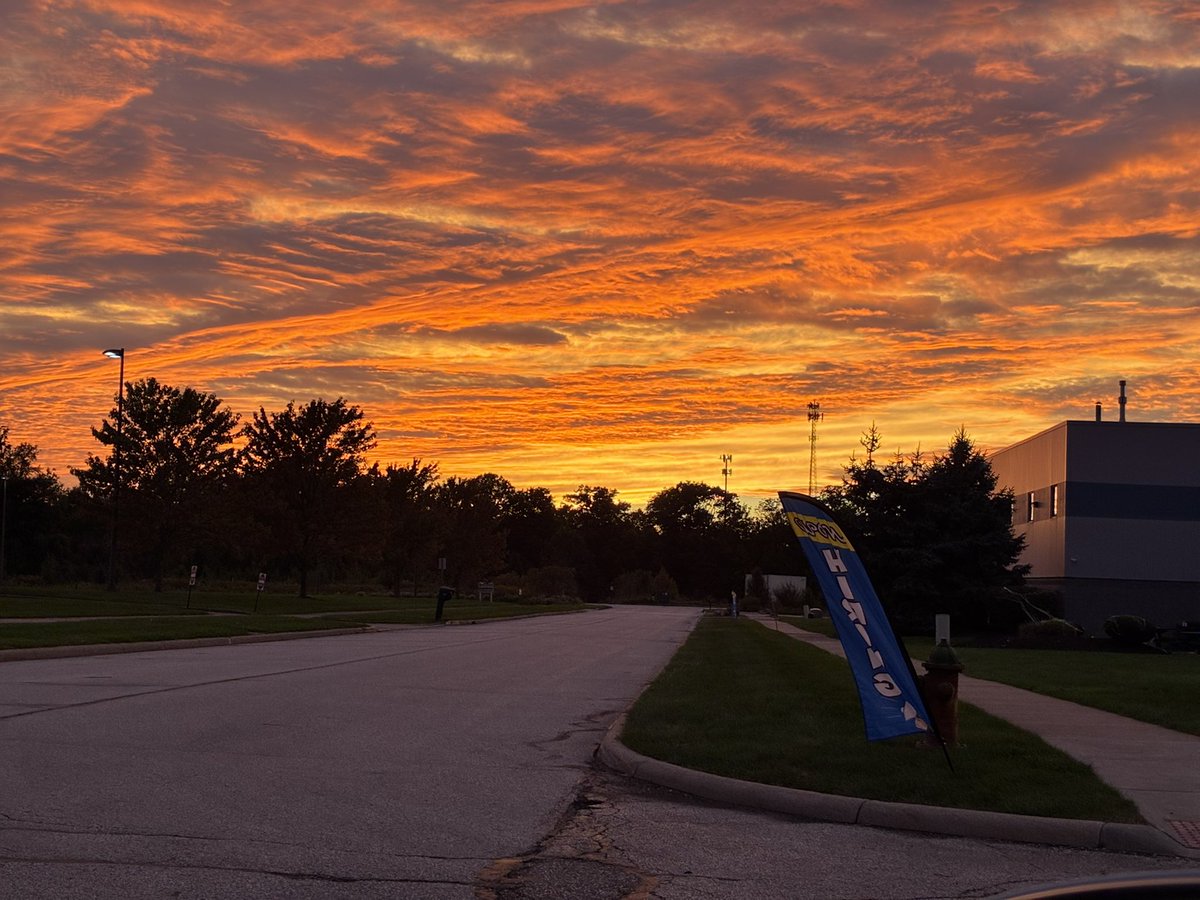 Ltmb_Chino's tweet photo. Ravenna, Ohio #P330 #portagecounty #ravenna #ohio #clouds #life #vibes #fypシ゚viral #fypシ゚ #fyp #Iphone16 https://t.co/a9D3hmesxH