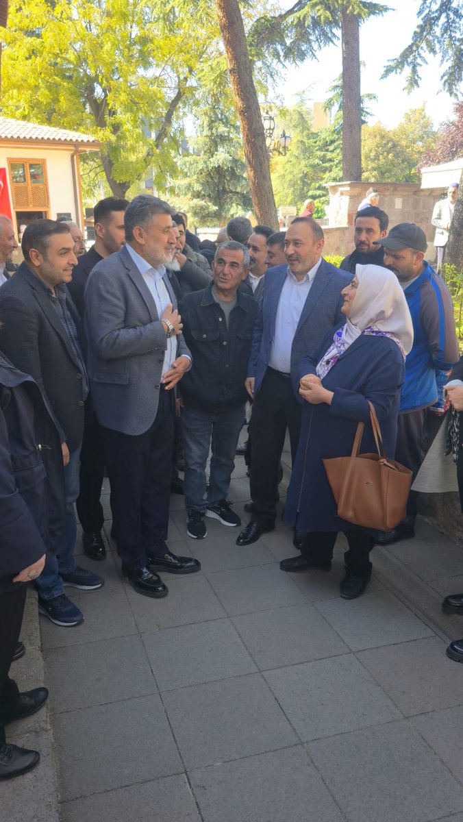 milliyolpa74776's tweet photo. Uzun yıllar birlikte yol yürüdüğümüz dava arkadaşımız mehrum Ökkeş Şendiller'i seneyi devriyesinde Tacettin Dergahı'nda mevlid-i şerif ile yad ettik. Kendisine bir kez daha Cenab-ı Allah'tan rahmet diliyoruz. https://t.co/AvAThpFG30
