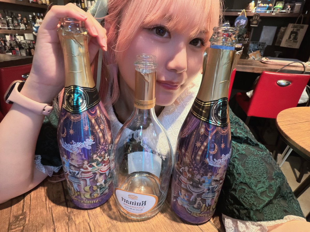 tmg_mion's tweet photo. 改めて周年期間ありがとうございました❕
リーダーキャスト就任✨ポイント争奪3位✨
毎出勤わがまま沢山聞いてくれて甘やかしてくれてありがとう；；

今後はリーダーとしての自覚も持って！4年目のとうまじを盛り上げていきます🎶

よろしくねー❕🎀 https://t.co/YdOjGuIafT
