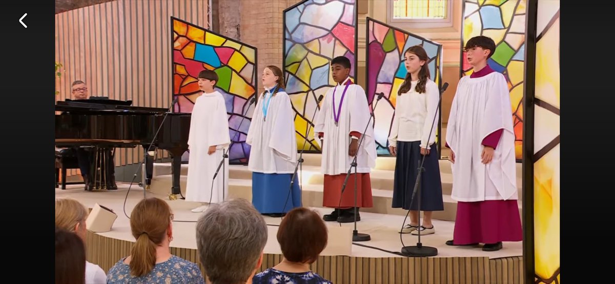 emma_scottish's tweet photo. 今年のYoung Chorister、ファイナリストに見た事のある顔が……！！！

https://t.co/4e0Mc0uBKm https://t.co/daxnxAvPCY