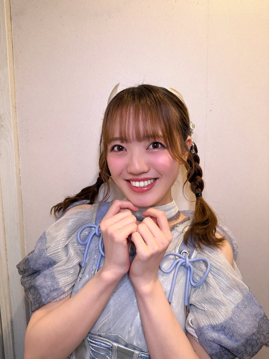 battengirls_jp's tweet photo. バナナホールありがとうございました🍌♡

隊員さんの熱さも笑顔も最高で
めっちゃ嬉しかったし楽しかったです！！

飴ちゃん受け取ってくれておおきに🍬

 #ばってん少女隊 #ばっしょー 
 #MATSURI10 #希山愛 https://t.co/omWWHoZQfE