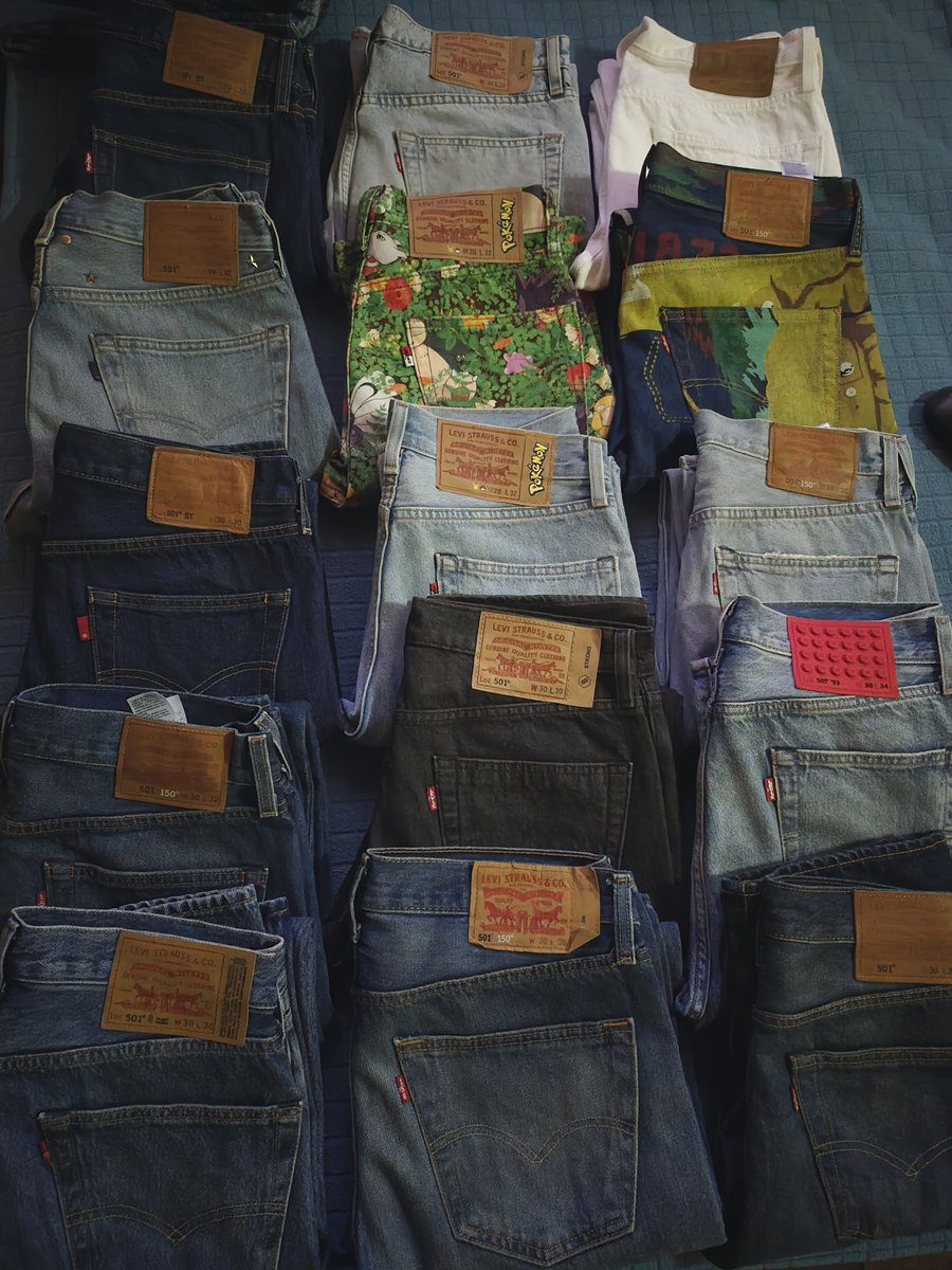 DaniloD99777555's tweet photo. @SantiDev098 Yo tengo una colección 501,519 que no se hace más, 510 ,568,537 y 511 lo mismo con las trucker jacket pero de industria Argentina no compro me trae todo de usa y Europa mi Amigo que la calidad de allá no se compara cómo la de Acá https://t.co/yz8UfFXg2M
