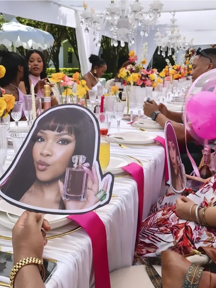 Simply_cally24's tweet photo. Ngikhethe Kahle ❤️🥺

LIEMA X J’ADORE AFRICA
LIEMA X SCORE ENERGY
LIEMA X DARKnLOVELY 
#LeeNumeLaunchDay
#LiemaPantsiTheBrand https://t.co/jUg42g0nHY