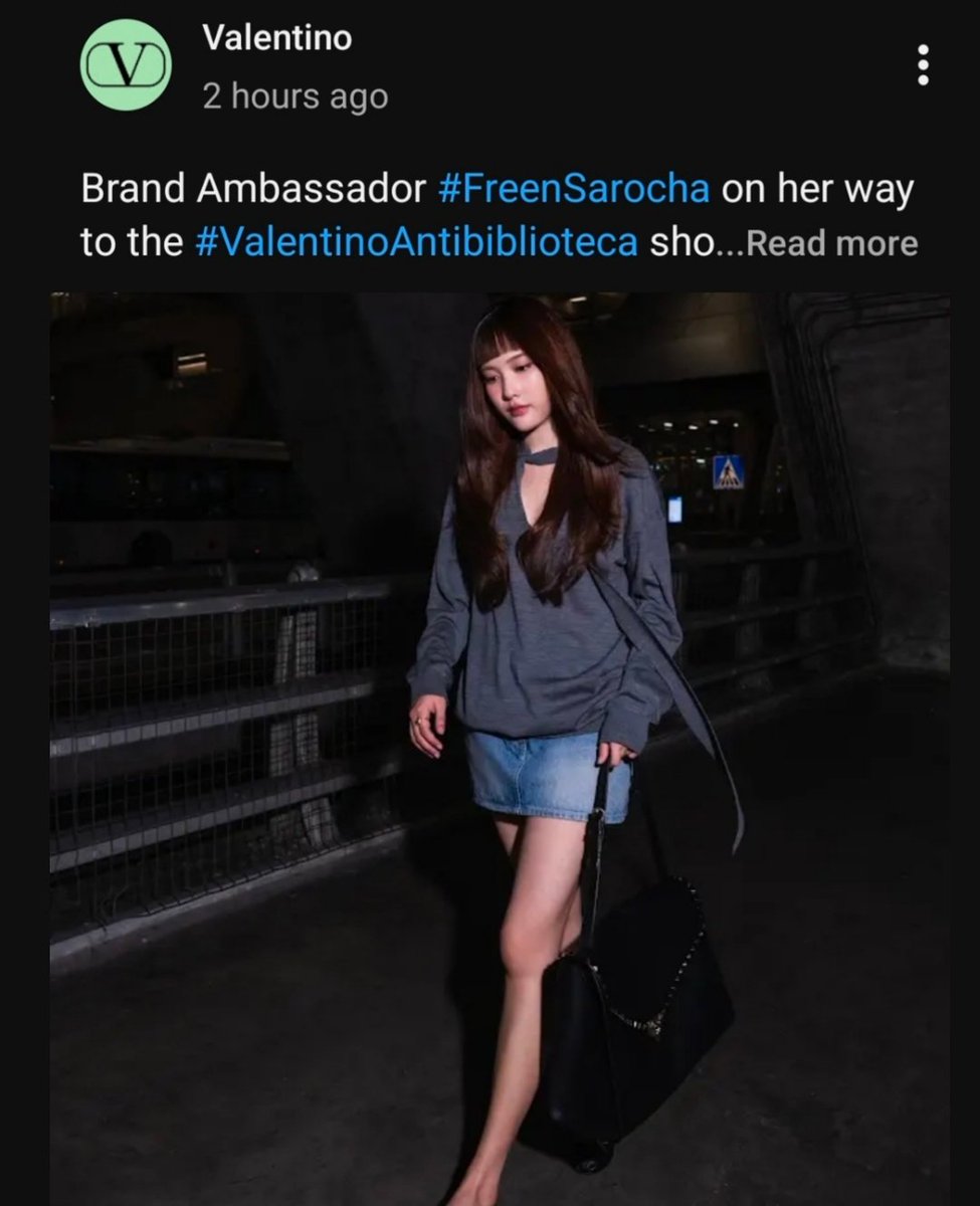 freenguides's tweet photo. Valentino update with Freen on YouTube please engage 

🔗https://t.co/j5mdG46Wdd

SAROCHA X VALENTINO PFW SS27
#ValentinoSS27xFreen
#ValentinoAntibiblioteca
#ValentinoGaravani
#srchafreen
#PFW

@srchafreen
@MaisonValentino
@ValentinoTH https://t.co/bPAVZLdFuD