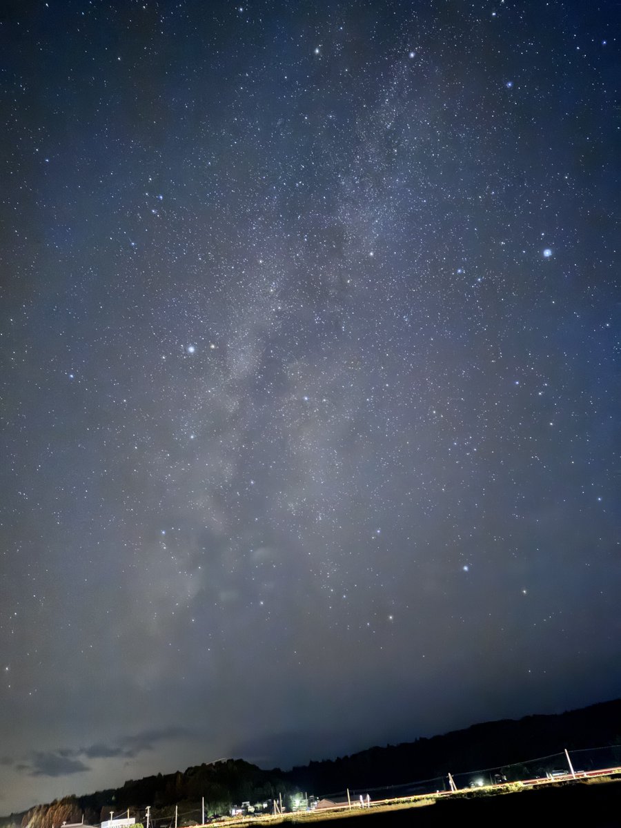 kk_sadoisland's tweet photo. iPhoneでもこれだけ撮れるくらいには今夜、星きれいです https://t.co/O3ZetTc1Am