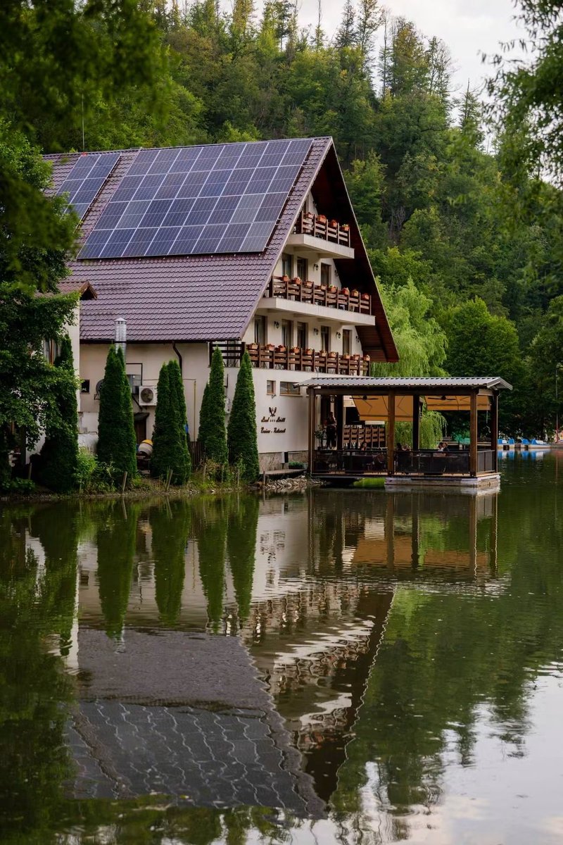 Travel_2Romania's tweet photo. Câteva zile petrecute în Stațiunea Moneasa județul #Arad #România
📸 Ciprian Vlăduț (Cipane) @KanalD_Romania https://t.co/n8PR78VMdc