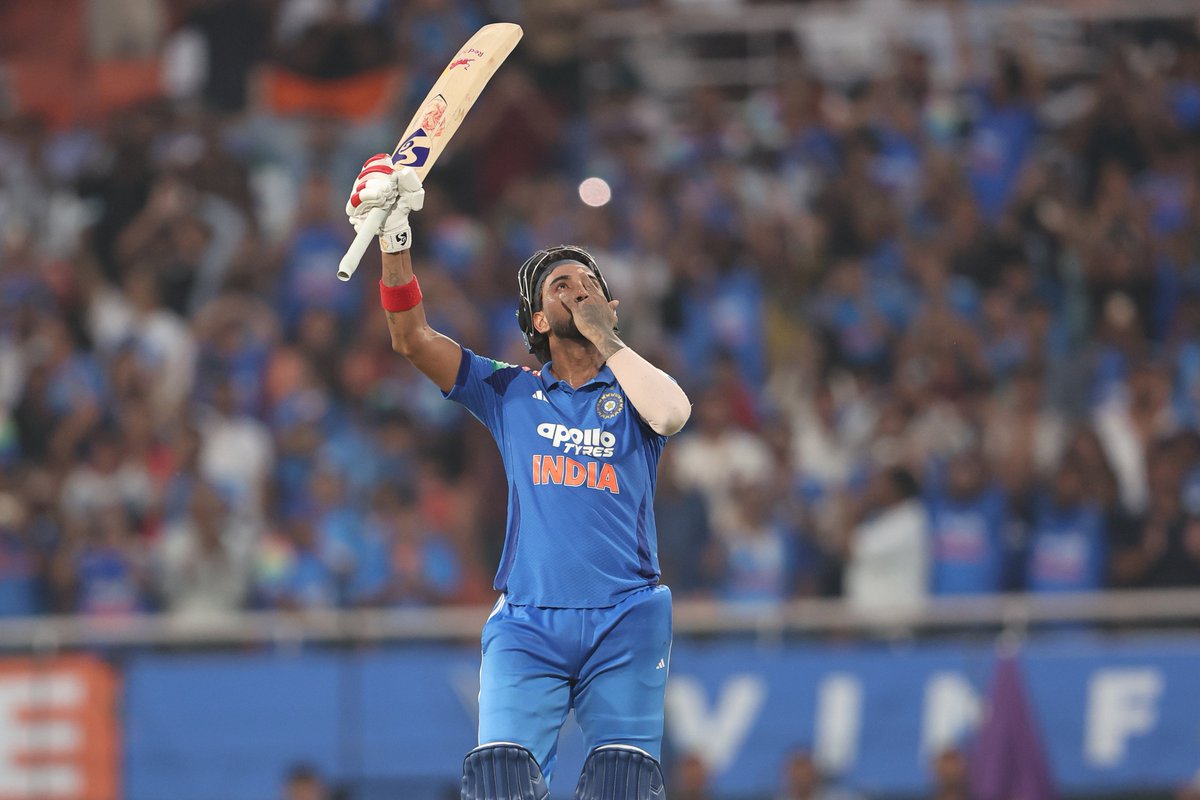 CricCrazyJohns's tweet photo. - 36 Innings 
- 1646 Runs
- 68.58 Average
- 103.19 Strike Rate
- 4 Hundreds
- 10 Fifties

KL RAHUL AT NUMBER 5 IN ODIS 😍 Time for Team management to end unnecessary shift in batting order, Number 5 is KL Rahul's position till his retirement, he deserves to be there. https://t.co/KQxwUUwwiE