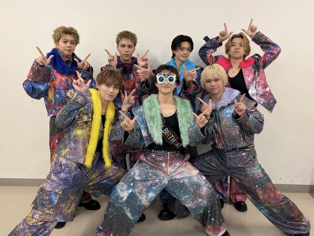 buddiis's tweet photo. 『無限大LOVE!!!』リリースイベント

📍イオンレイクタウン kaze

＼本日のセットリスト📝／

M1 HONEY
M2 BUD
M3 無限大LOVE!!!

たくさんのバディの皆さまと一緒に盛り上がることができて嬉しかったです❤️‍🔥

#BUDDiiS https://t.co/ZR78rv9sz2