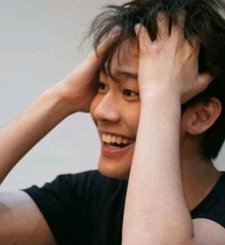 bwagieen's tweet photo. stok meme dew tuh emng gak pernah habis😭🙏tapi ini paling besseler sihh 😭😭☝ https://t.co/gbg9uXXYEL