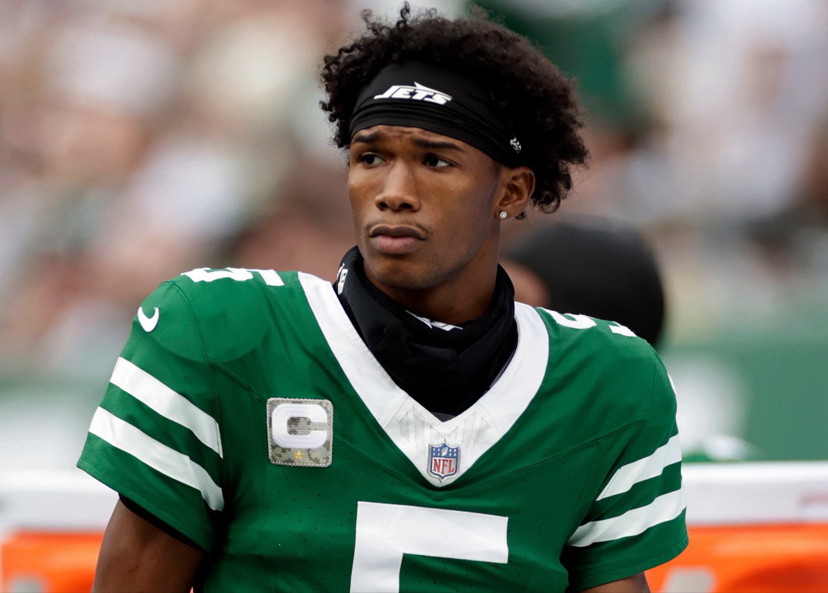 NFL_Convo's tweet photo. Last week I said…

Garrett Wilson finishes as a Top 5 WR✅
Drake London scores 25+ points✅
Matt Stafford scores under 15 points❌

Here are my Week 4 Fantasy Hot Takes🏈🔥 https://t.co/F1pIUObbHD
