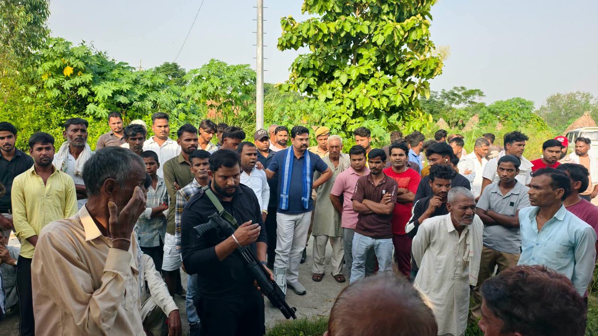 VinayRatanSingh's tweet photo. जनपद मुजफ्फरनगर की पुरकाजी विधानसभा के ग्राम मलीरा निवासी राजसिंह जी की छोटी पुत्री का असमय निधन अत्यंत दुःखद एवं पीड़ादायक है।
इस दुःख की घड़ी में मेरी गहरी संवेदनाएँ शोकाकुल परिवार के साथ हैं। https://t.co/bqnGIXIP1G