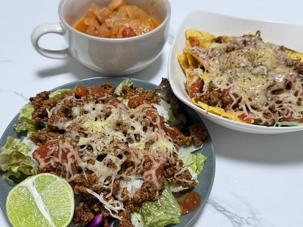 bayu_design's tweet photo. ナチョスサラダとタコライスと
それからメキシカンスープ
#たむ飯の記録 https://t.co/vxhVZBubVX