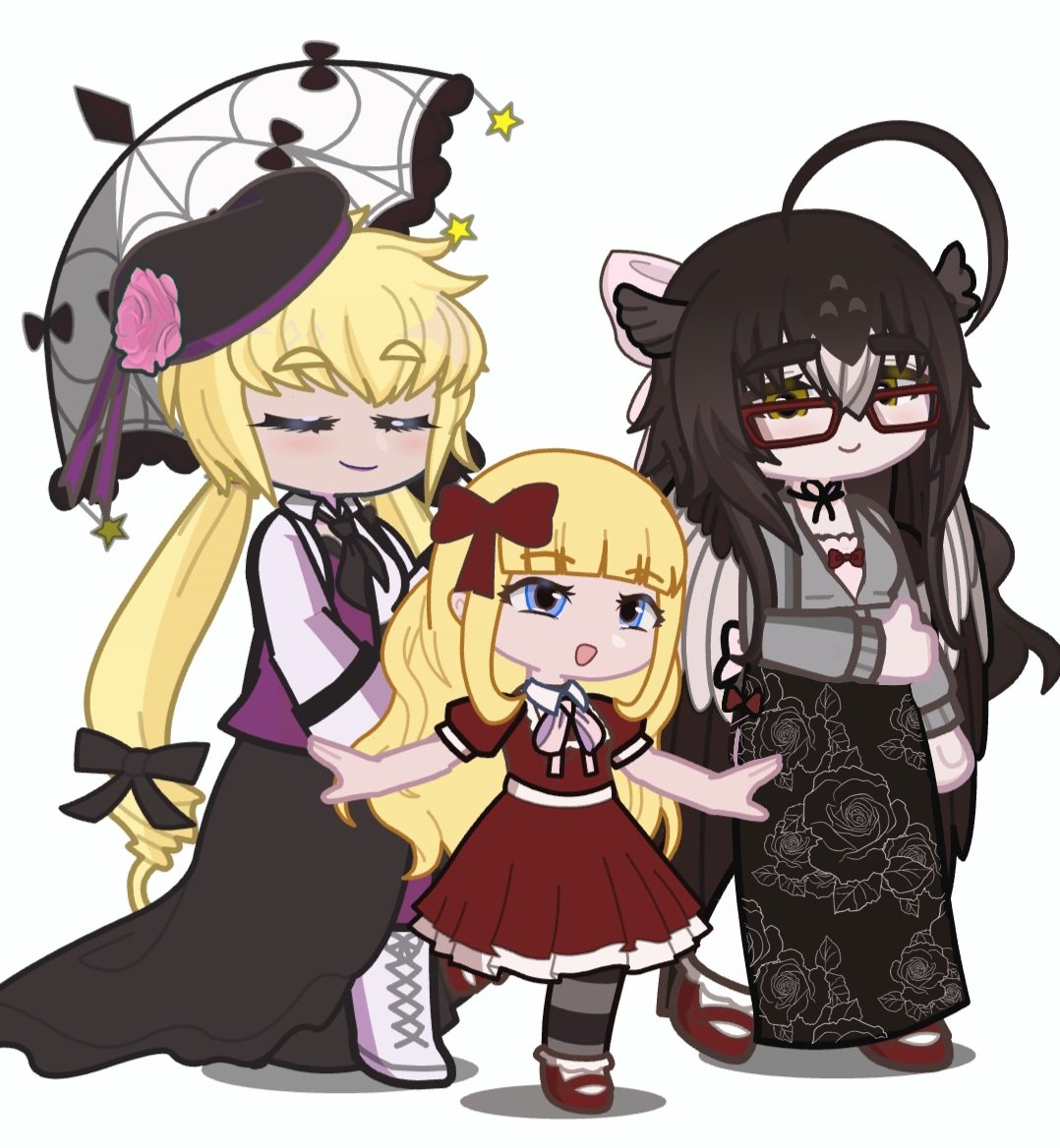 Lunettetheowlet's tweet photo. Elise hanging out with her moms https://t.co/HnvFa91I1j