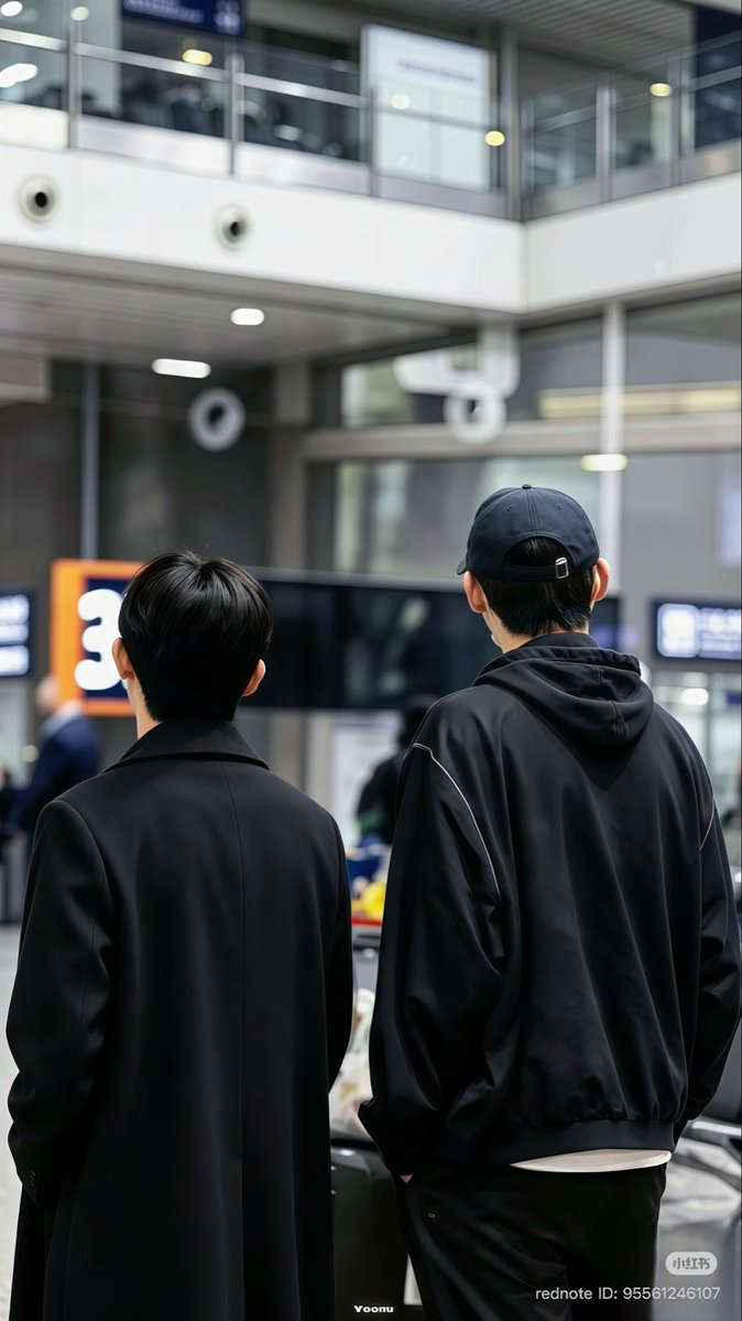 Kimltuh's tweet photo. 나는 정말 공항 댕슈를 사랑하는듯… https://t.co/BD7gK3h0UC