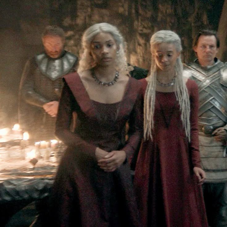 B73300Blue's tweet photo. Fun fact: In the books, Baela and Rhaena are only a year older than Joffrey https://t.co/VHuwXyVvKL