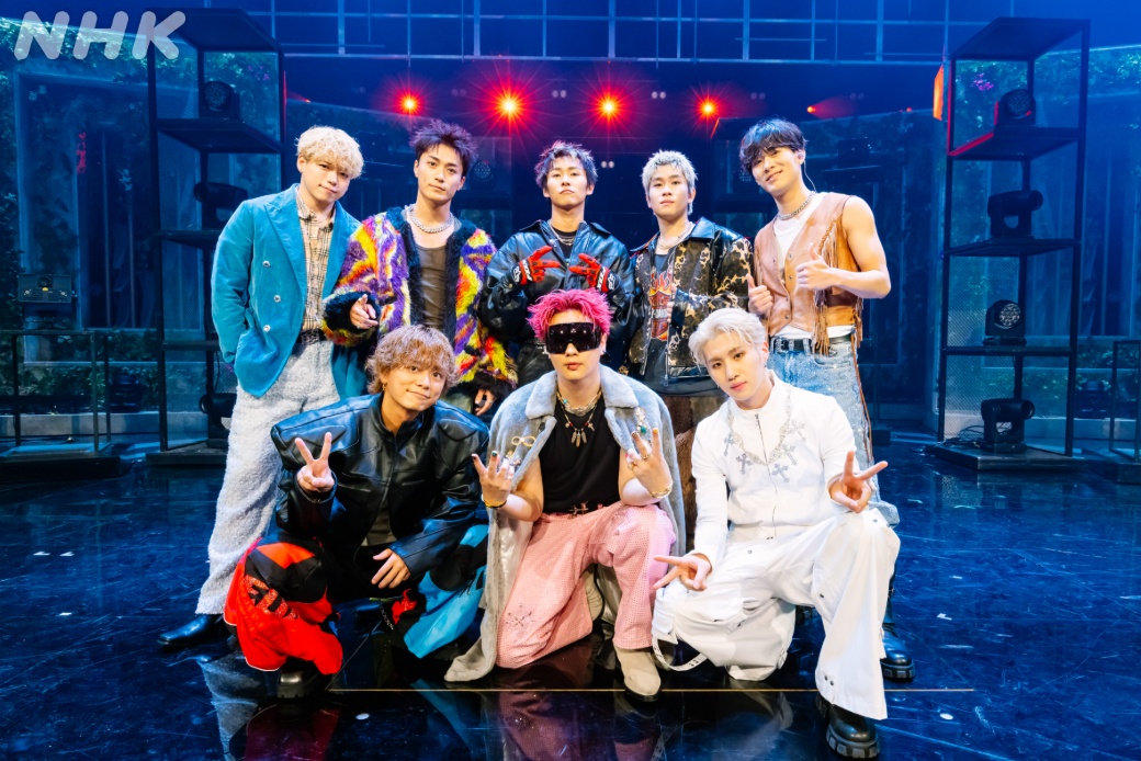 nhk_venue101's tweet photo. 📣このあと23:00~ #Venue101EXTRA 放送📡

🕺#AyumuImazu & 
💥#BALLISTIKBOYZ からクイズ❣️

Ayumu Imazu のパフォーマンス後ハイタッチをした
BALLISTIK BOYZのメンバーは誰と誰❔️

放送を見て👇
https://t.co/yFFTPNxWGZ

「○○と○○」という形で
答えを公式LINEへ送ってね👇
https://t.co/DczWxdpOVF

正解するとSP写真が💌