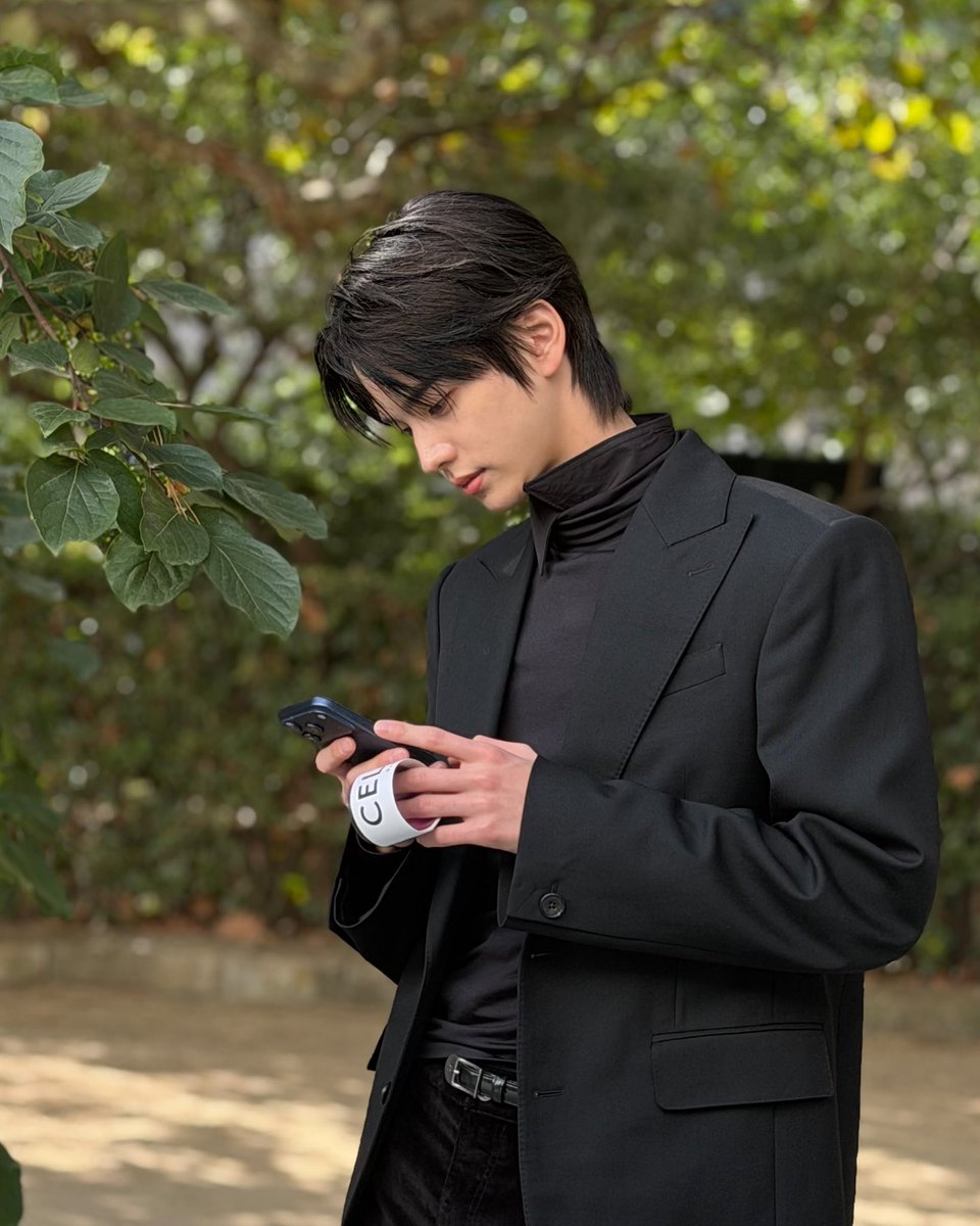 _ishinyou's tweet photo. 데패뉴 인스타 #신유 https://t.co/D4fmrTcghT