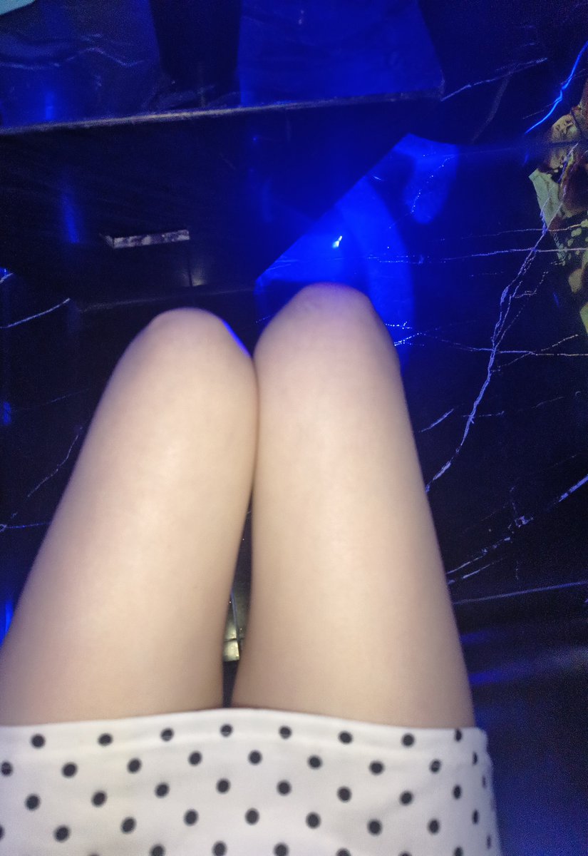 leileidu233's tweet photo. KTV耍起耍起 https://t.co/Ym9SAm30AT