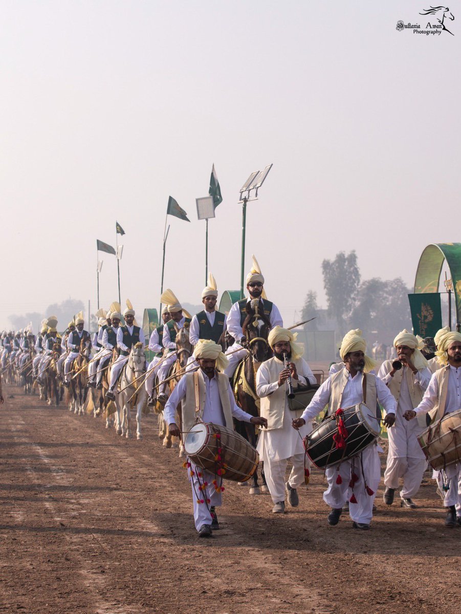 SAPOfficialPak's tweet photo. M.H Sultania Awan Horse Neza Baaz Club 🐎🏇
Sahibzada Sultan Muhammad Bahadar Aziz leads the club at the Sultan Neza Baazi Tournament in Hussain Pur Ari Wala, Tulamba, Khanewal.
.
A proud display of tradition, horsemanship, and the timeless spirit of Neza Baazi. 🏆🇵🇰 https://t.co/CRyixnE2uR