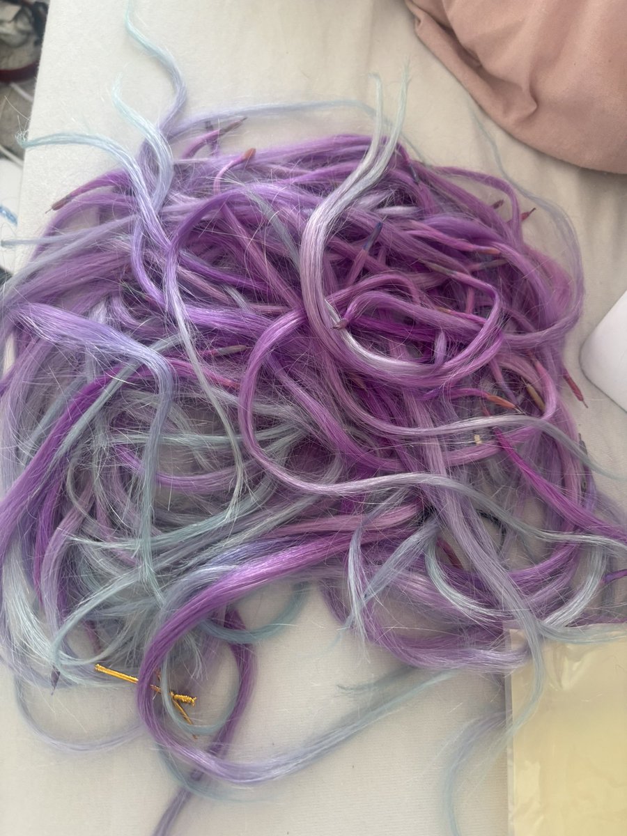 luvrkatty's tweet photo. rip purple you were so good to me like always, blue.. im going to hold a grudge https://t.co/A4TAEwOBGu