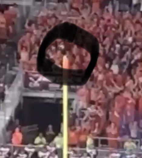 ASKilroy's tweet photo. @DschlopesIsBack Ball is the little white spot above and outside of the goal post. https://t.co/UnibZ7SbHH