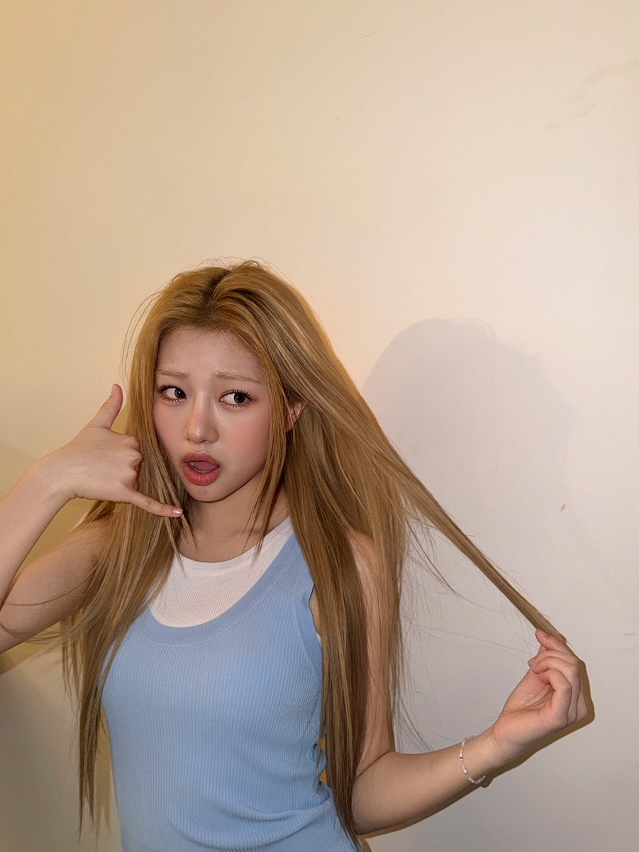 kiwittens_'s tweet photo. Hoy salgo con mi niña solo porque es el tan esperado #𝙶𝙾𝚃𝟽·오다𓈒࣪bα𝑐𝑘 y obvio que, como las mayores fans que somos, no podíamos perdernos el #𝒫αr𝕥ყ𝕚ng𑁯神ཿ𝟽𝙶𝙾𝙳𝚂, del que vamos a pasarlo increíble.

𝓀i𝐭suᥒᥱ 𝚍𝐫ᥱa͞𝑚𝕚ᥒg ✿ֶֶ𝆬⠀ᩙ 𝚜a𝐤u https://t.co/LqAZCO23Dx