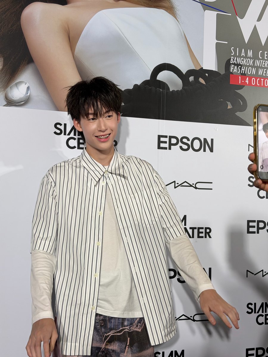 HommebTH's tweet photo. Hi Poon~ @PoonPoeiei 

#SiamCenterBIFW2026 #SleepingcloudTH https://t.co/HYK9GnIvCS