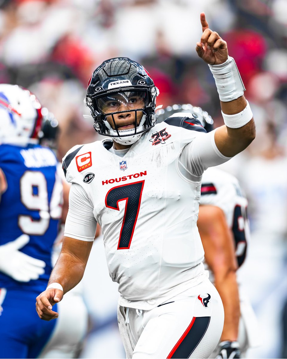HoustonTexans's tweet photo. QB1’s day 🥳 https://t.co/PyrDNZyLIP
