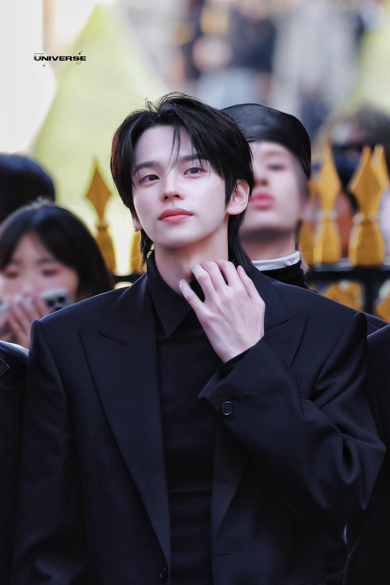 universe1107_'s tweet photo. 261003 파리 CELINE PFW27
✋

#TWS #SHINYU #투어스 #신유 #シニュ
#Celine
#CelineEte2027
#MichaelRider
#ParisFashionWeek
#TWSXCELINE
@TWS_PLEDIS @celineofficial https://t.co/F1bRQ5FWvv