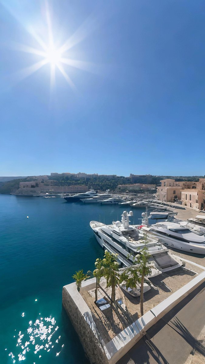 viewsoff's tweet photo. Monaco 🇲🇨 https://t.co/pr8bSgR9jC