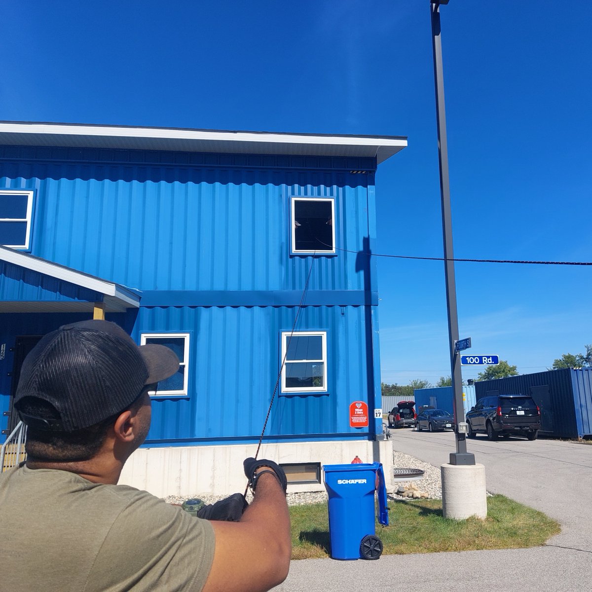 MedEngComms's tweet photo. Med-Eng BombTec Hook and Line in Action.  Bomb Techs at @IABTI training this week deployed Hook And Line kits to safely relocate suspicious objects as part of their exercises. Special thanks to the organizers of the combined Region II &amp; III training.  Stay safe! #EOD #IABTI https://t.co/fvnVFxbE3N