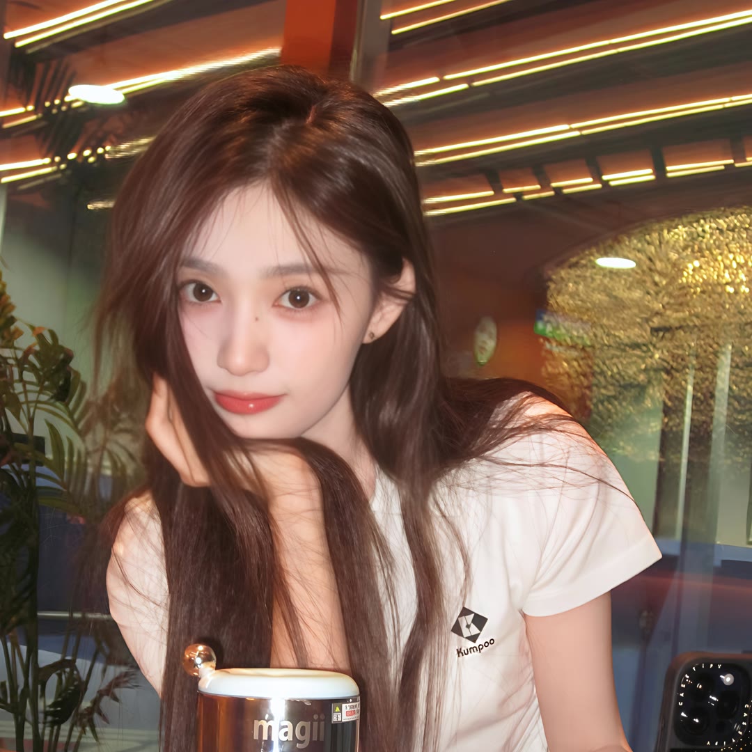 UsH9I5lSw0sI16O's tweet photo. begin💱04年，165cm，47kg约烟台生活很美，希望有人一起发现。 寻找一个可以轻松聊天的朋友。炮铜陵💣➿ #烟台 #女大 https://t.co/qgAfHZ8SWP