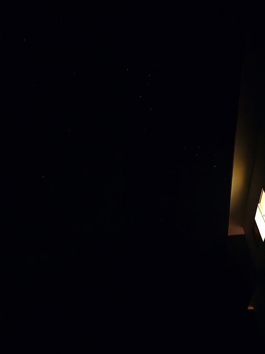 02_zakio's tweet photo. 俺が住んでるとこじゃ見れない星空✨ https://t.co/gqDCziUiWr