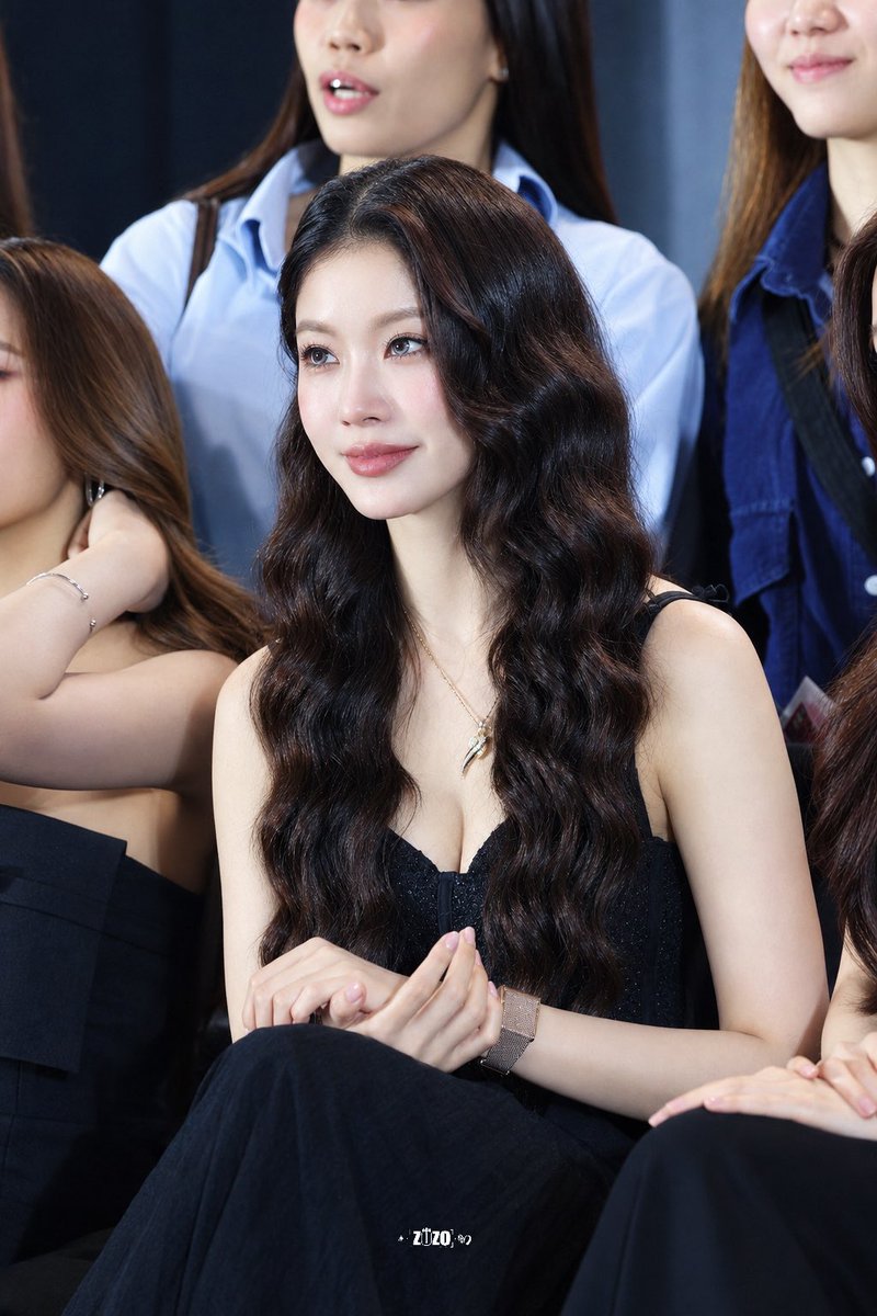 lock0225's tweet photo. Gorgeous goddess🥺

NAMTANFILM GR LUV MANILA 
#GirlRulesFMinManila 
#NamtanTipnaree https://t.co/qG34fXeYCJ