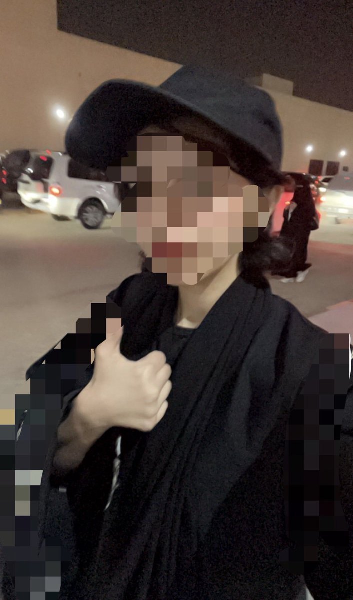 userunknownll's tweet photo. الناس يعرفون، بس يبغونك تدعين الفضيلة وتكونين مرائيه. اهم شي ماتعبرين عن نفسك عشان بناتهم  مايشيلون النقاب
#٢٠٣٠_بلا_نقاب3 #٢٠٣٠_بلا_نقاب2 #٢٠٣٠_بلا_نقاب1 #٢٠٣٠_بلا_نقاب https://t.co/TCdbMRXcEV