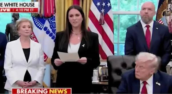 vurawrestling's tweet photo. Stone Cold Steve Austin has hit a stunner on EVERY person in this photo, including the president https://t.co/UJlROroPtk